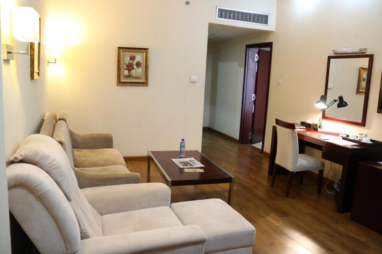 Deluxe Junior Suite,966972508:JPEG